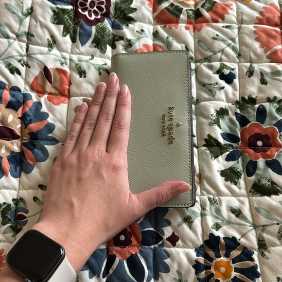 Kate Spade Wallet - Picture 4 of 4
